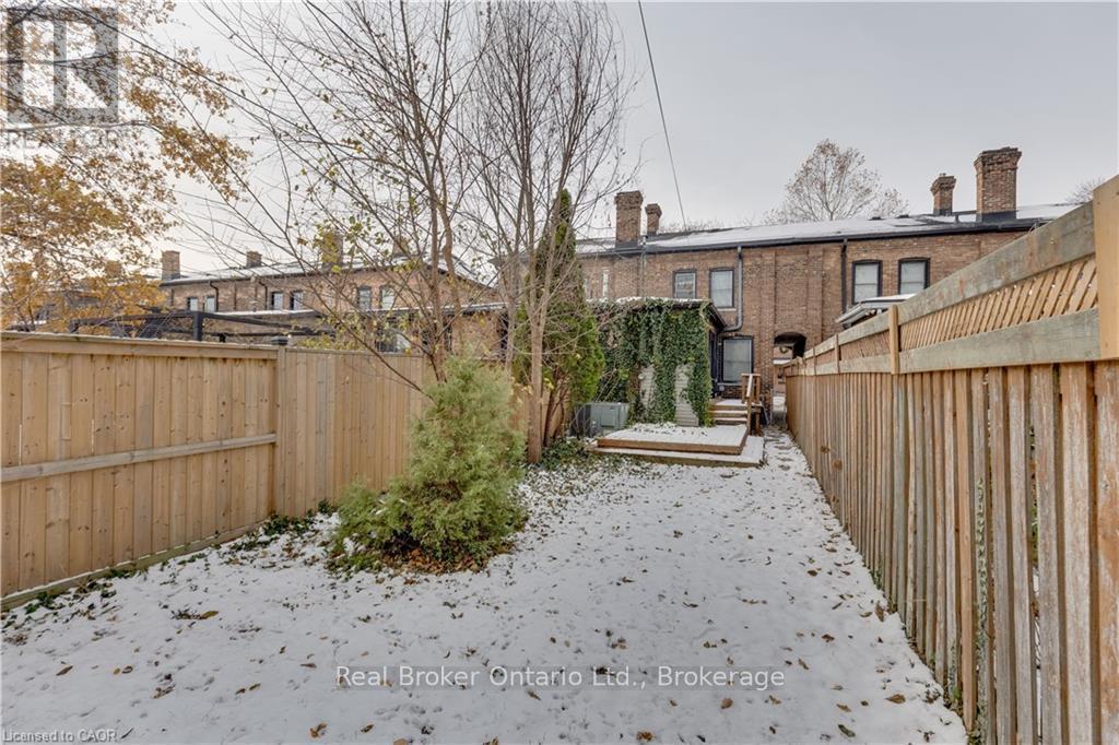 Fully Fenced backyard - 808 Monmouth Road, Essex, ON - Outdoor