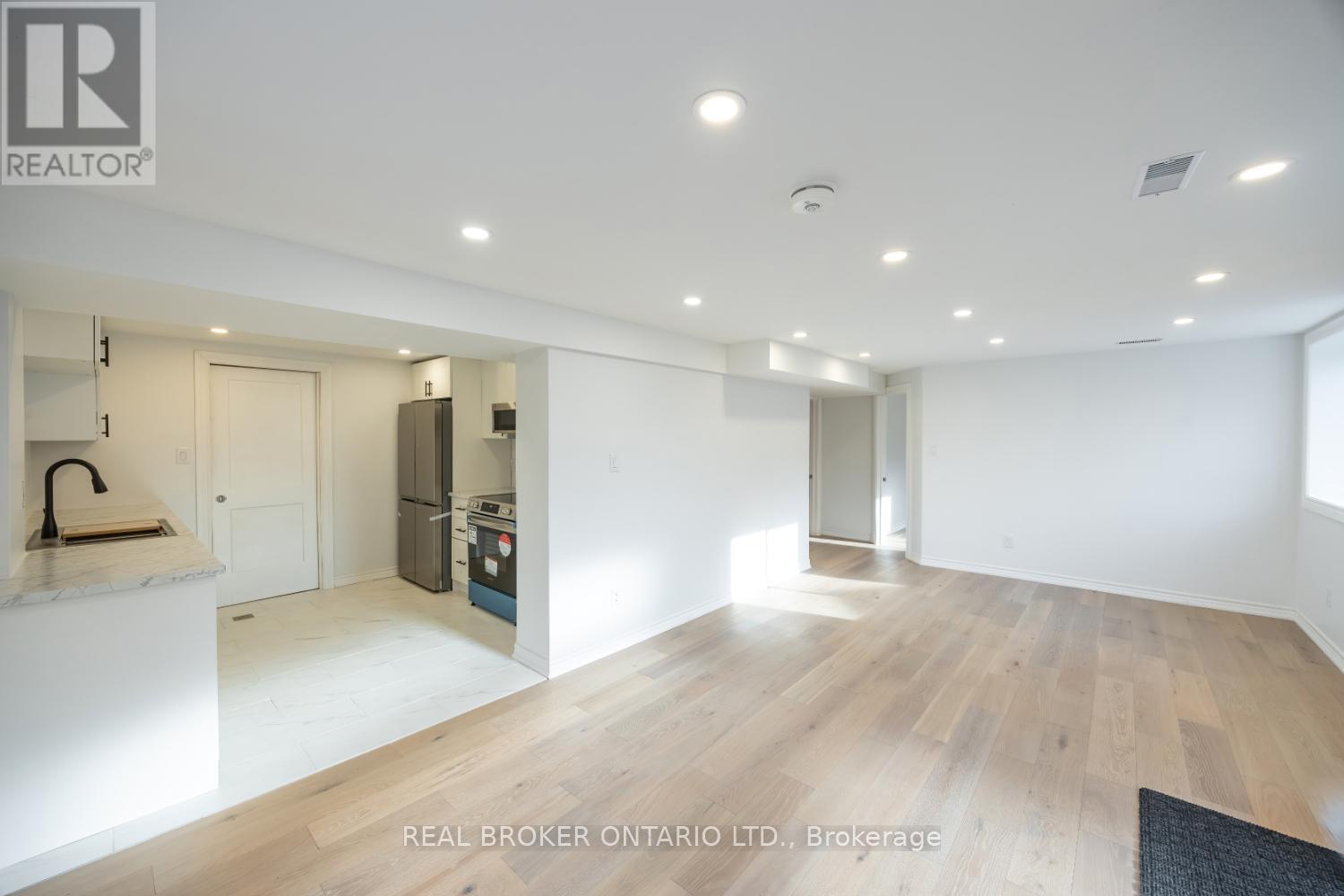 Lower - 685 Emerson Avenue, Oshawa (Donevan), ON - Indoor