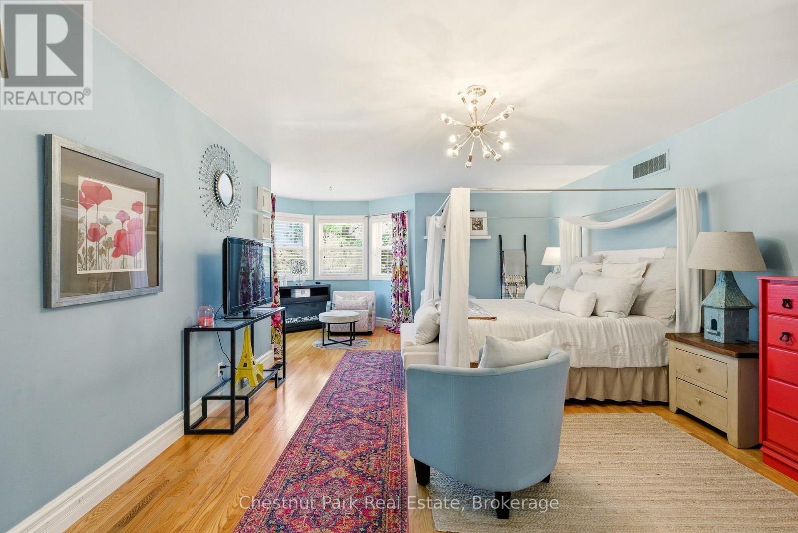 75 Pond Crescent, Huntsville (Chaffey), ON - Indoor Photo Showing Bedroom