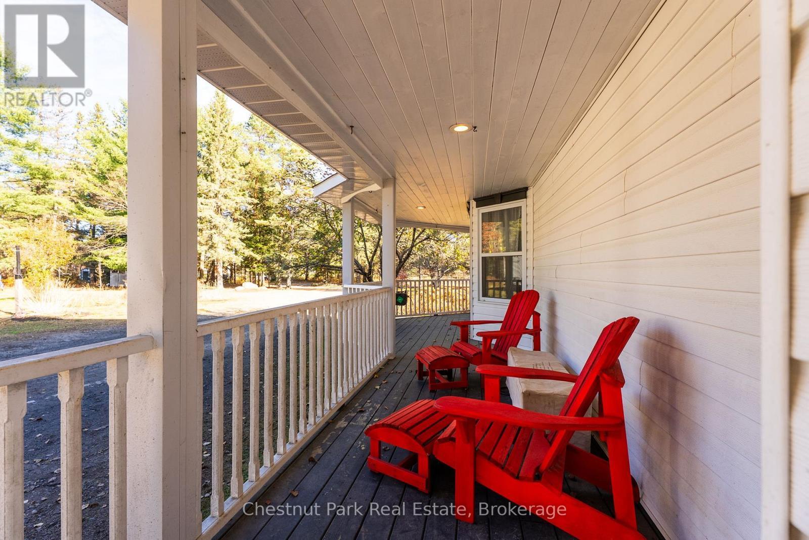 75 Pond Crescent, Huntsville (Chaffey), ON - Outdoor With Exterior