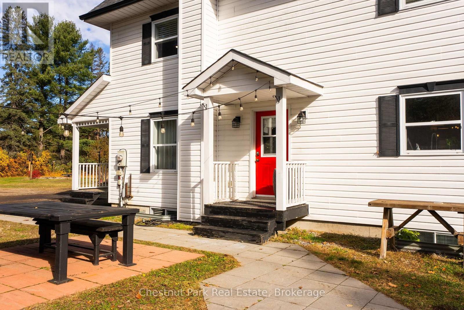 75 Pond Crescent, Huntsville (Chaffey), ON - Outdoor