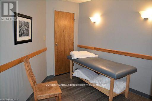 662 Gustavus Street, Treatment Room - 662, 668 Gustavus Street, Saugeen Shores, ON