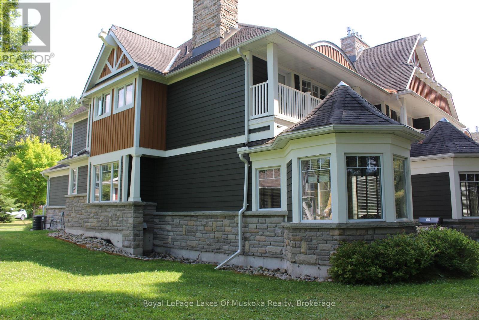 V 16 W 3 - 1020 Birch Glen Road, Lake Of Bays (Mclean), ON - Outdoor With Facade