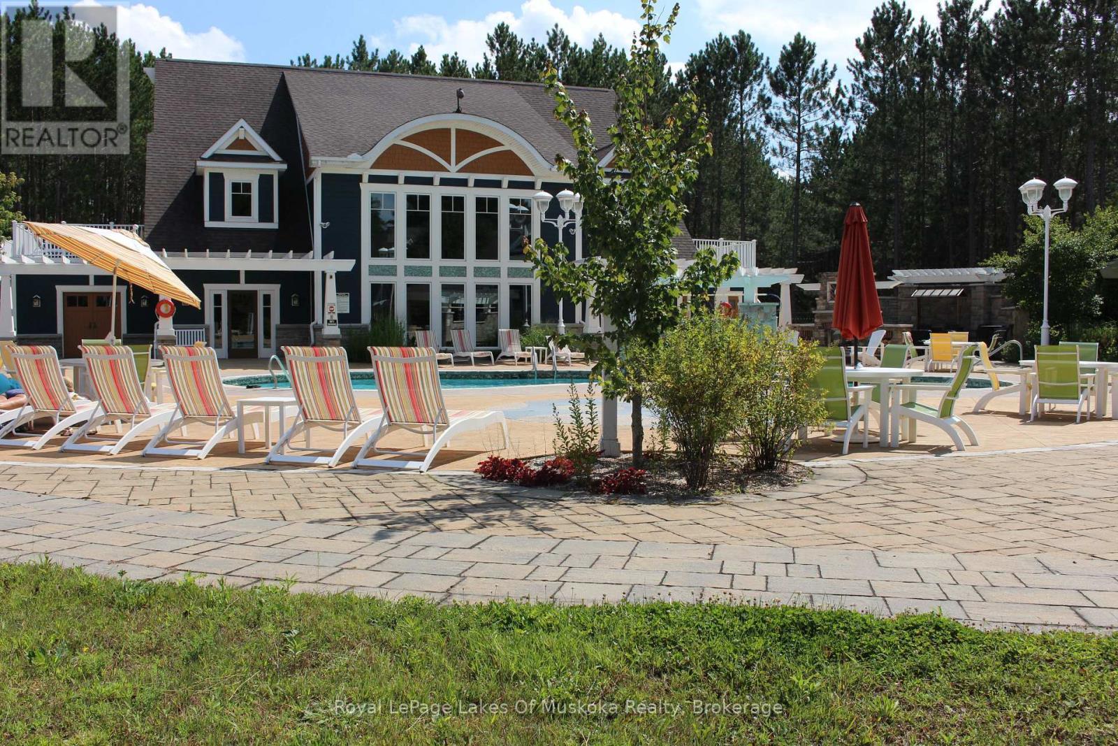 V 16 W 3 - 1020 Birch Glen Road, Lake Of Bays (Mclean), ON - Outdoor With In Ground Pool