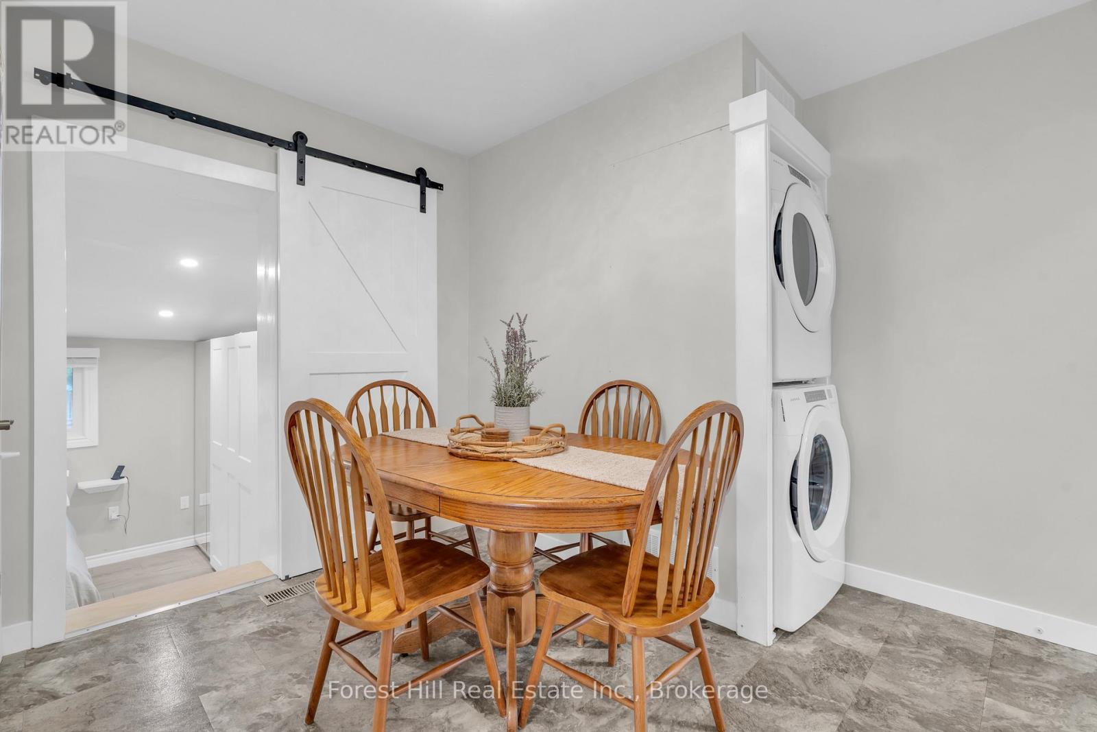 239 Clarke Street N, Woodstock (Woodstock - North), ON - Indoor Photo Showing Dining Room