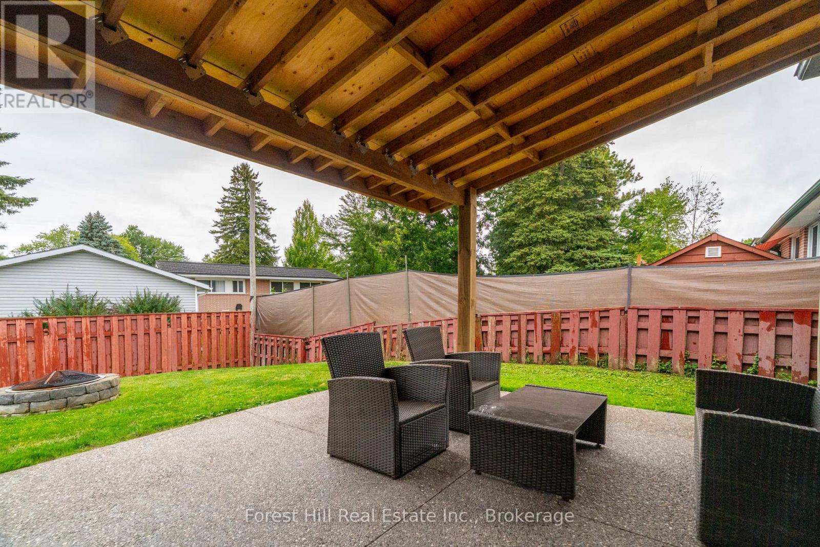 239 Clarke Street N, Woodstock (Woodstock - North), ON - Outdoor With Deck Patio Veranda