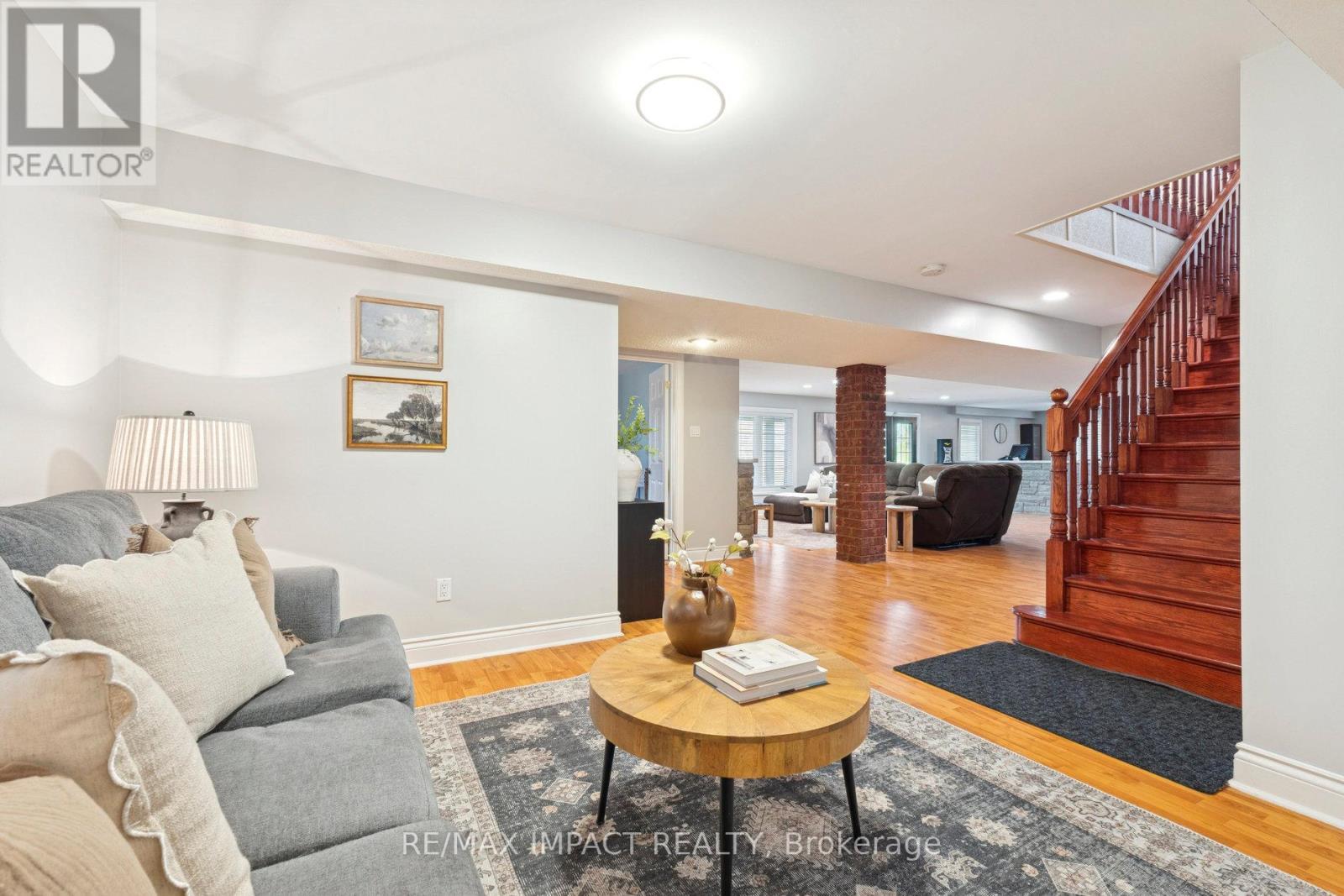 448 7A Highway, Cavan Monaghan (Cavan Twp), ON - Indoor Photo Showing Living Room