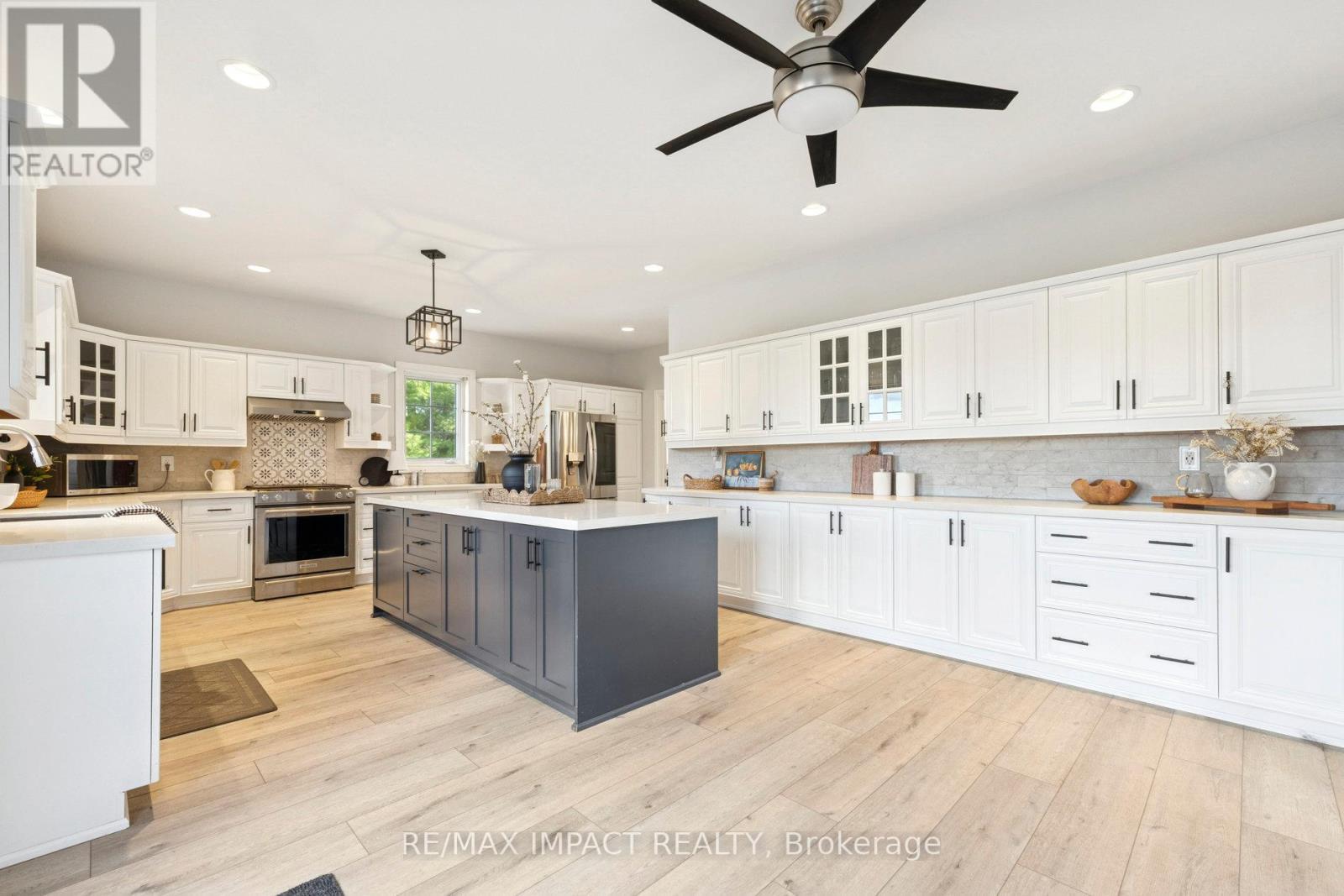 448 7A Highway, Cavan Monaghan (Cavan Twp), ON - Indoor Photo Showing Kitchen