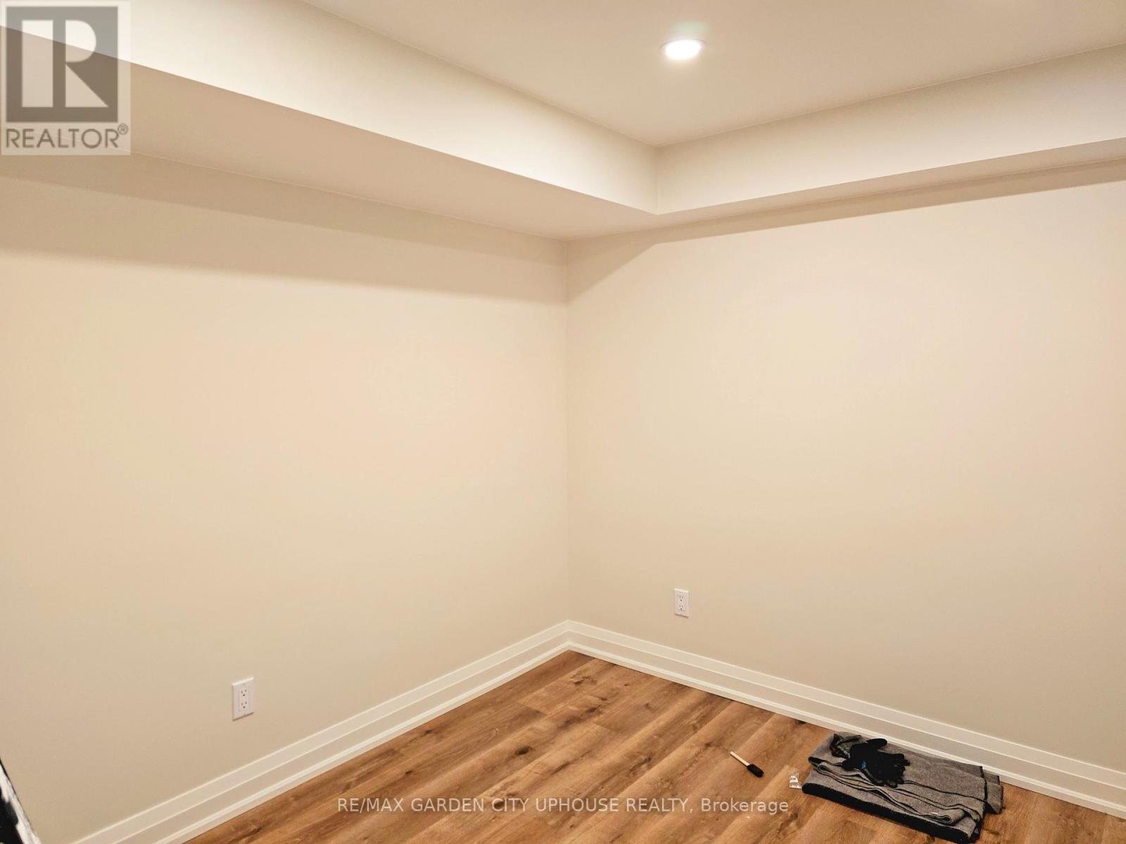 Lower - 11 Manhattan Court, St. Catharines (Haig), ON - Indoor Photo Showing Other Room