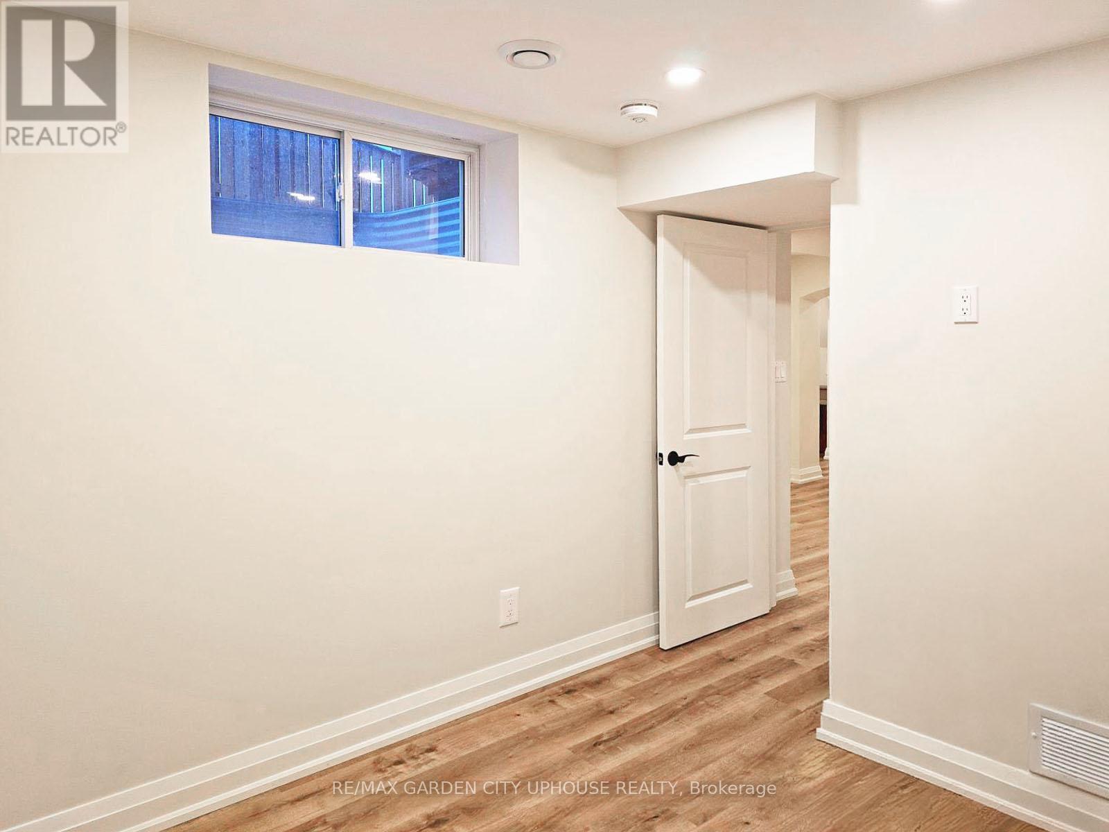 Lower - 11 Manhattan Court, St. Catharines (Haig), ON - Indoor Photo Showing Other Room