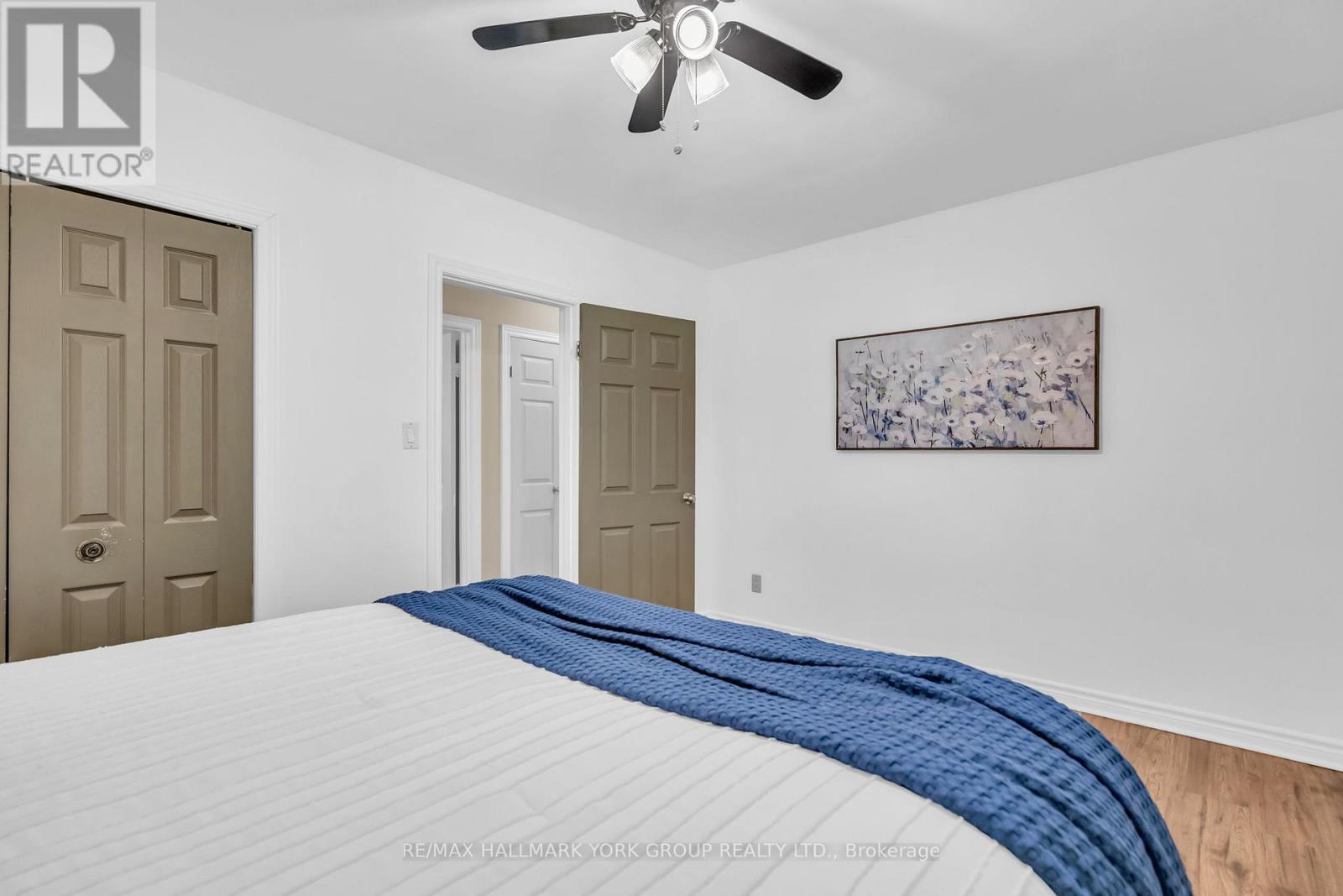 8 Rushton Road, Georgina, ON - Indoor Photo Showing Bedroom