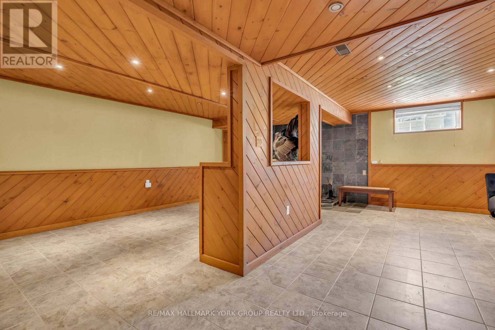 8 Rushton Road, Georgina, ON - Indoor