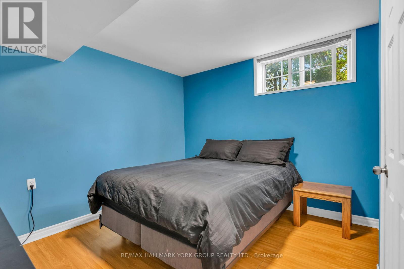 8 Rushton Road, Georgina, ON - Indoor Photo Showing Bedroom