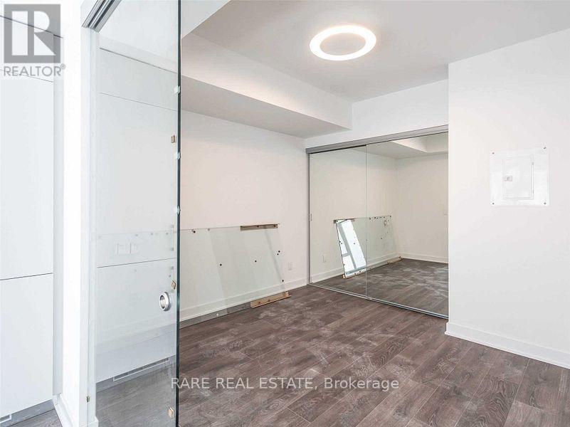 1208 - 188 Cumberland Street, Toronto, ON - Indoor Photo Showing Other Room