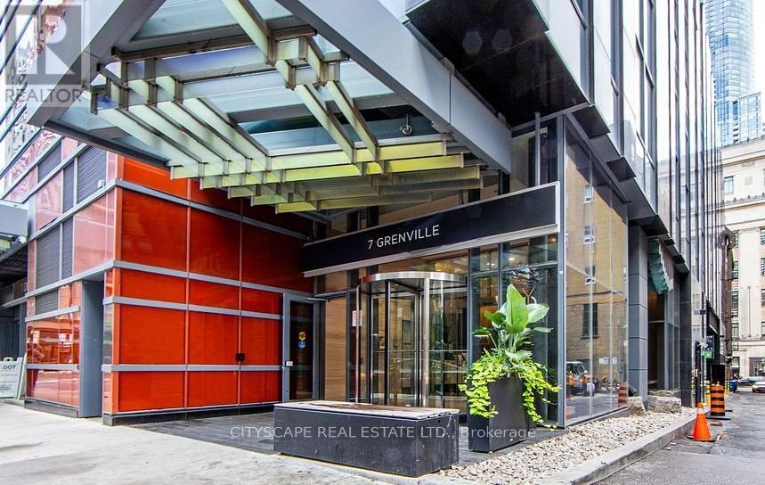 4105 - 7 Grenville Street, Toronto, ON - Outdoor