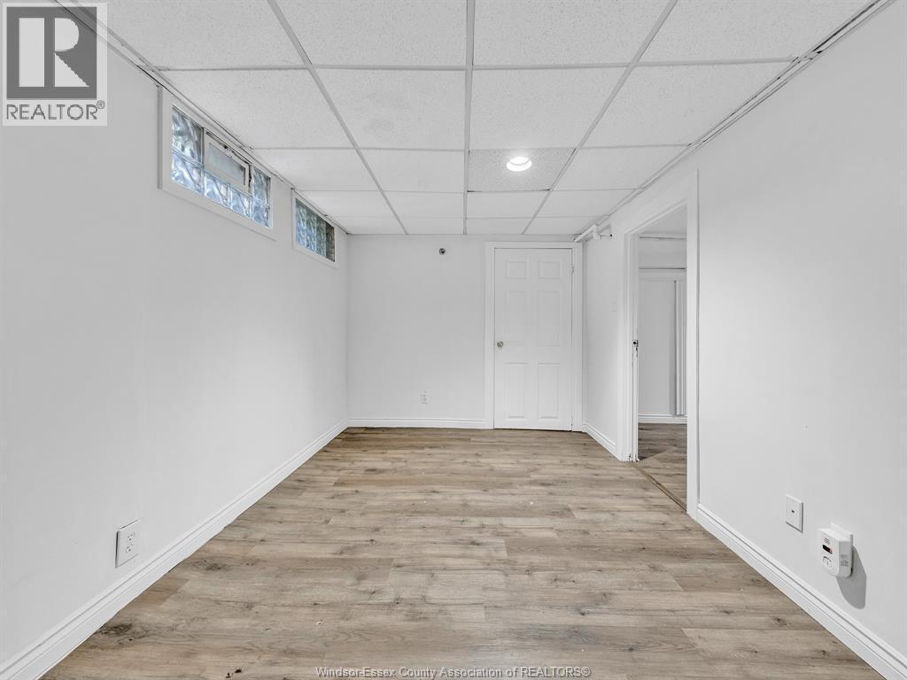 762 Victoria Avenue, Windsor, ON - Indoor Photo Showing Other Room