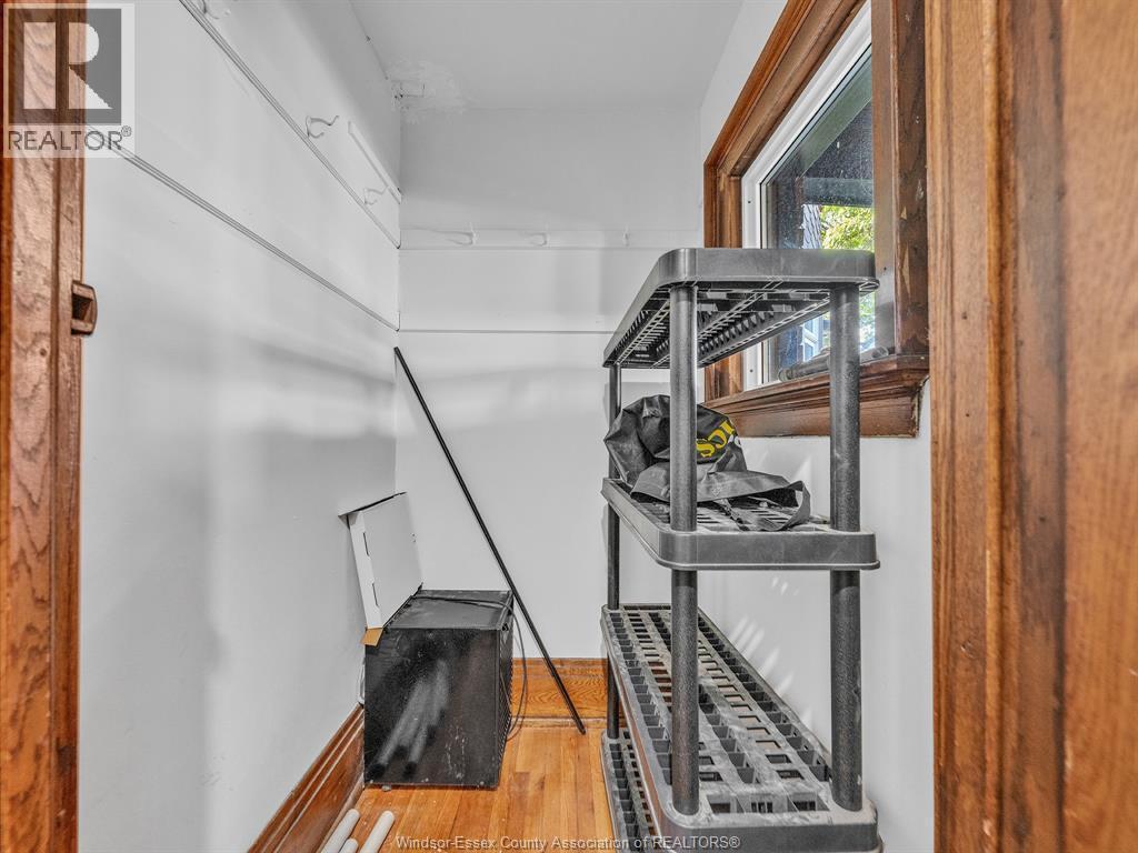 762 Victoria Avenue, Windsor, ON - Indoor Photo Showing Other Room
