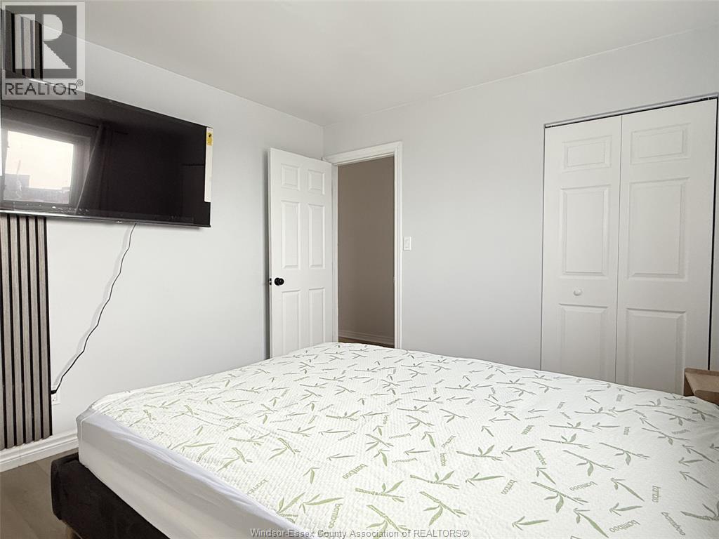 1989 Wyandotte Street West Unit# 704, Windsor, ON - Indoor Photo Showing Bedroom