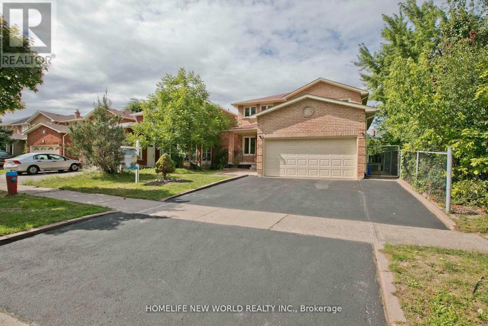 94 Weldrick Road E, Richmond Hill, ON - Outdoor