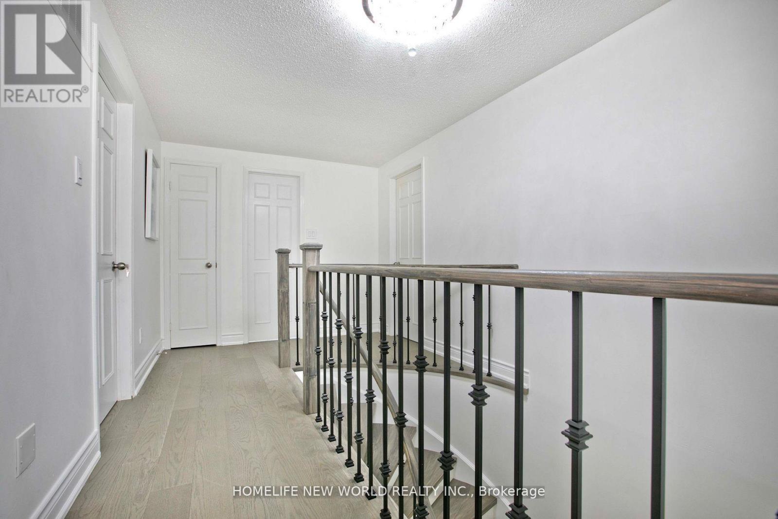 94 Weldrick Road E, Richmond Hill, ON - Indoor Photo Showing Other Room