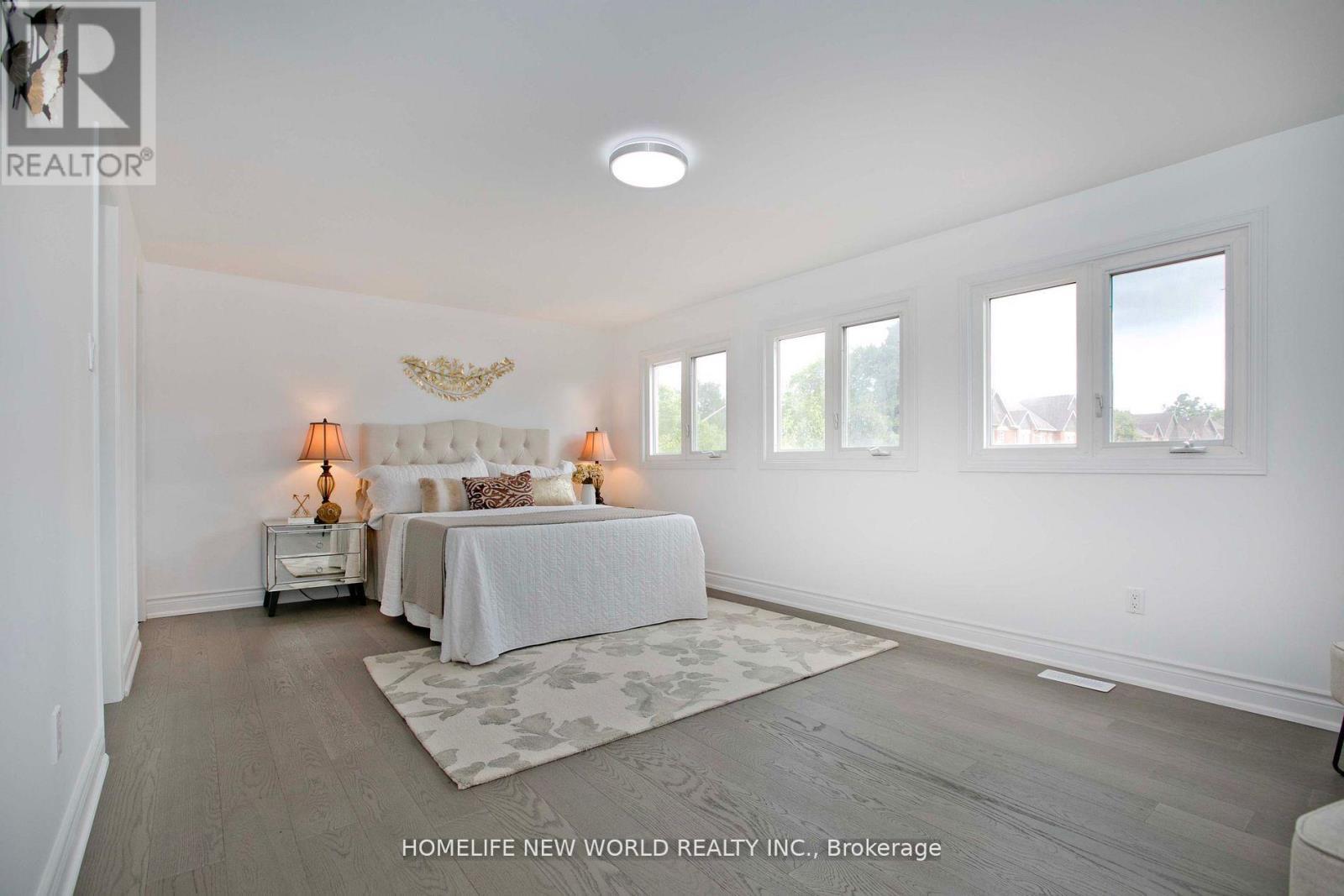 94 Weldrick Road E, Richmond Hill, ON - Indoor Photo Showing Bedroom
