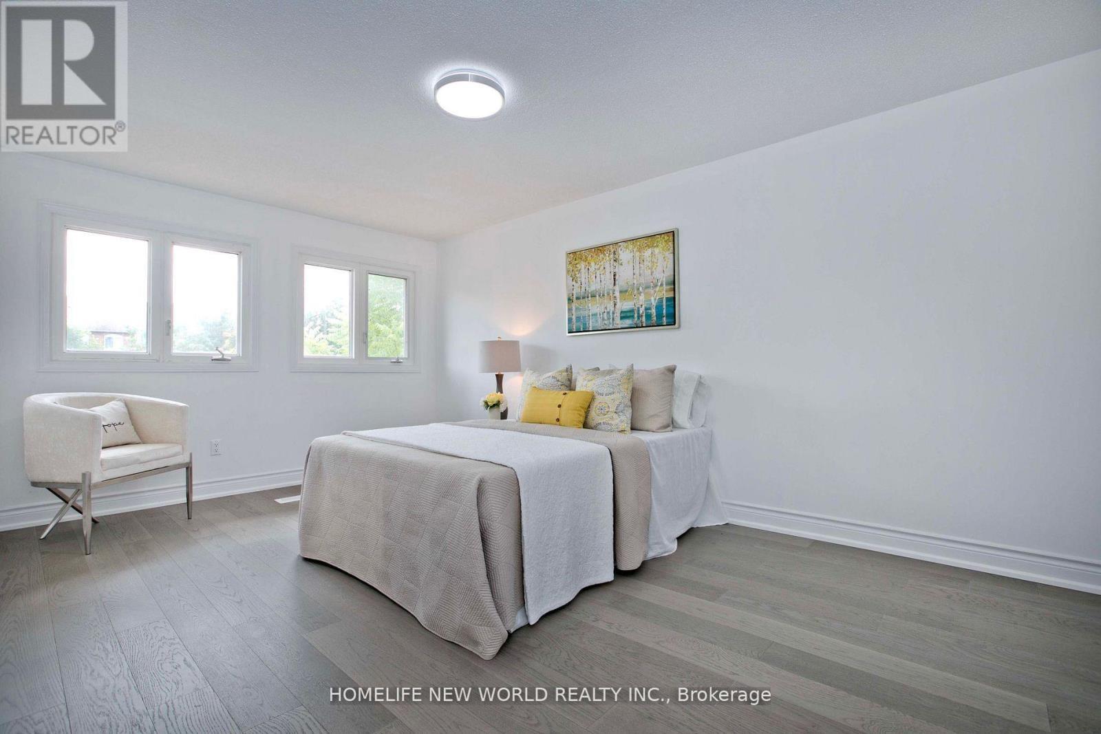 94 Weldrick Road E, Richmond Hill, ON - Indoor Photo Showing Bedroom