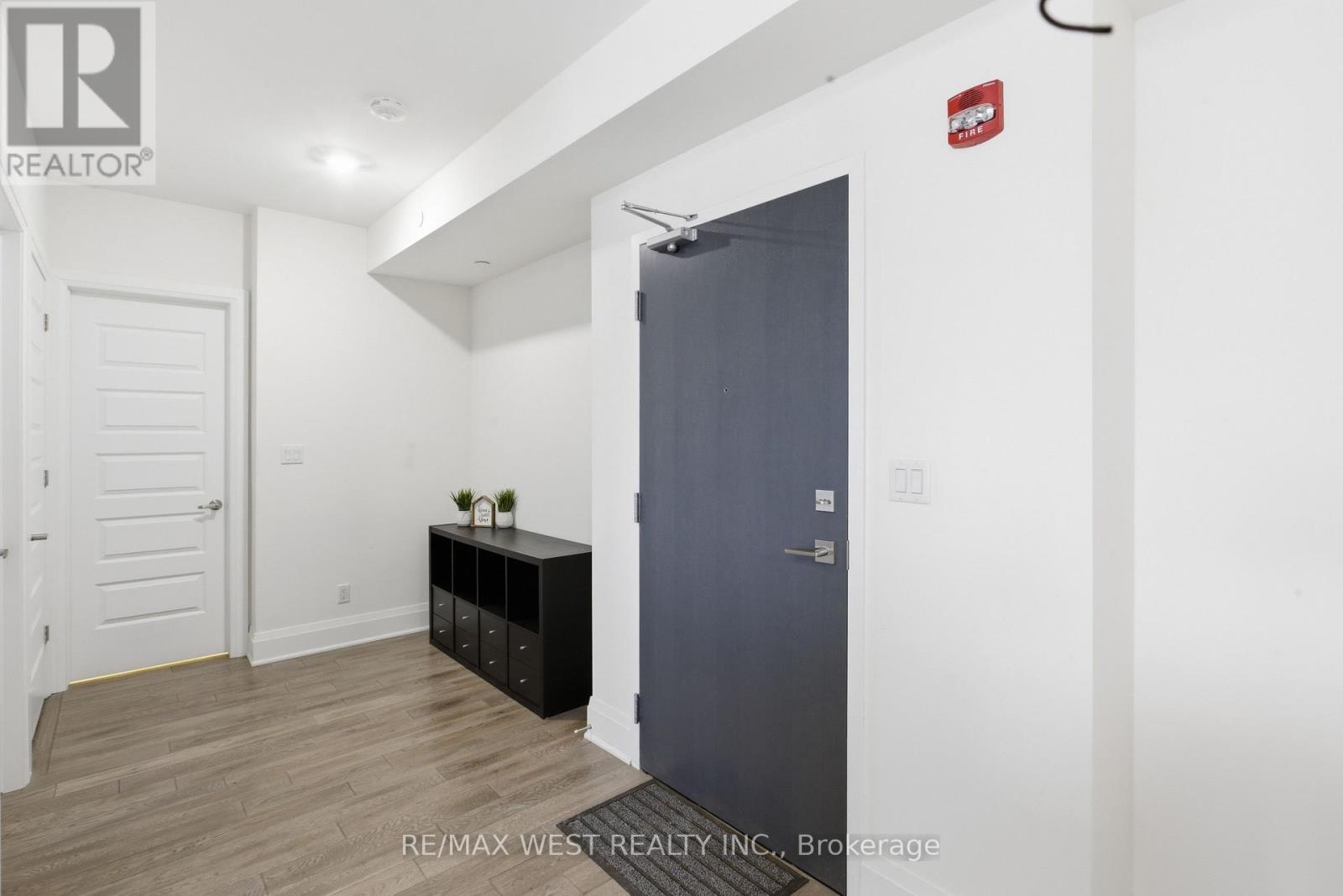 412 - 2 Adam Sellers Street, Markham, ON - Indoor Photo Showing Other Room