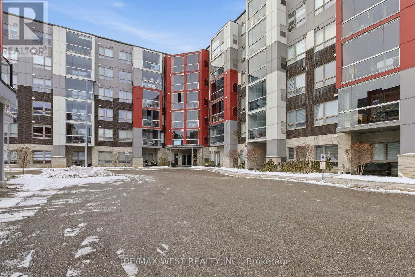 412 - 2 Adam Sellers Street, Markham, ON - Outdoor With Balcony With Facade