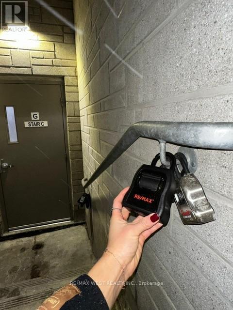 412 - 2 Adam Sellers Street, Markham, ON - Photo Showing Other Room