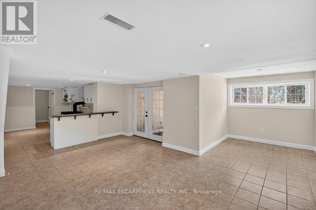 7460 5Th Line, Essa, ON - Indoor