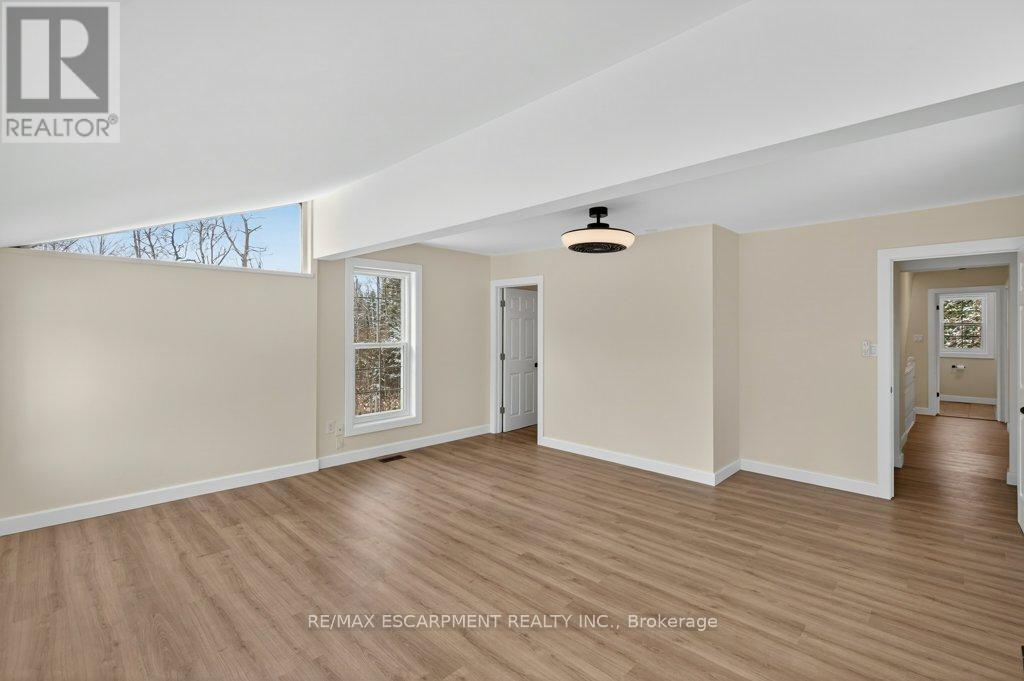 7460 5Th Line, Essa, ON - Indoor Photo Showing Other Room