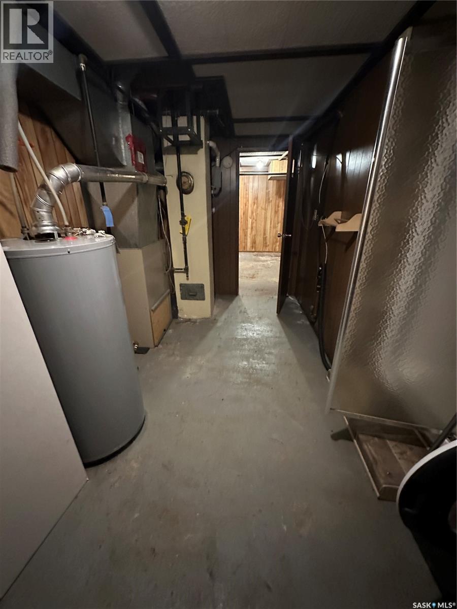 404 Railway Avenue W, Blaine Lake, SK - Indoor Photo Showing Basement