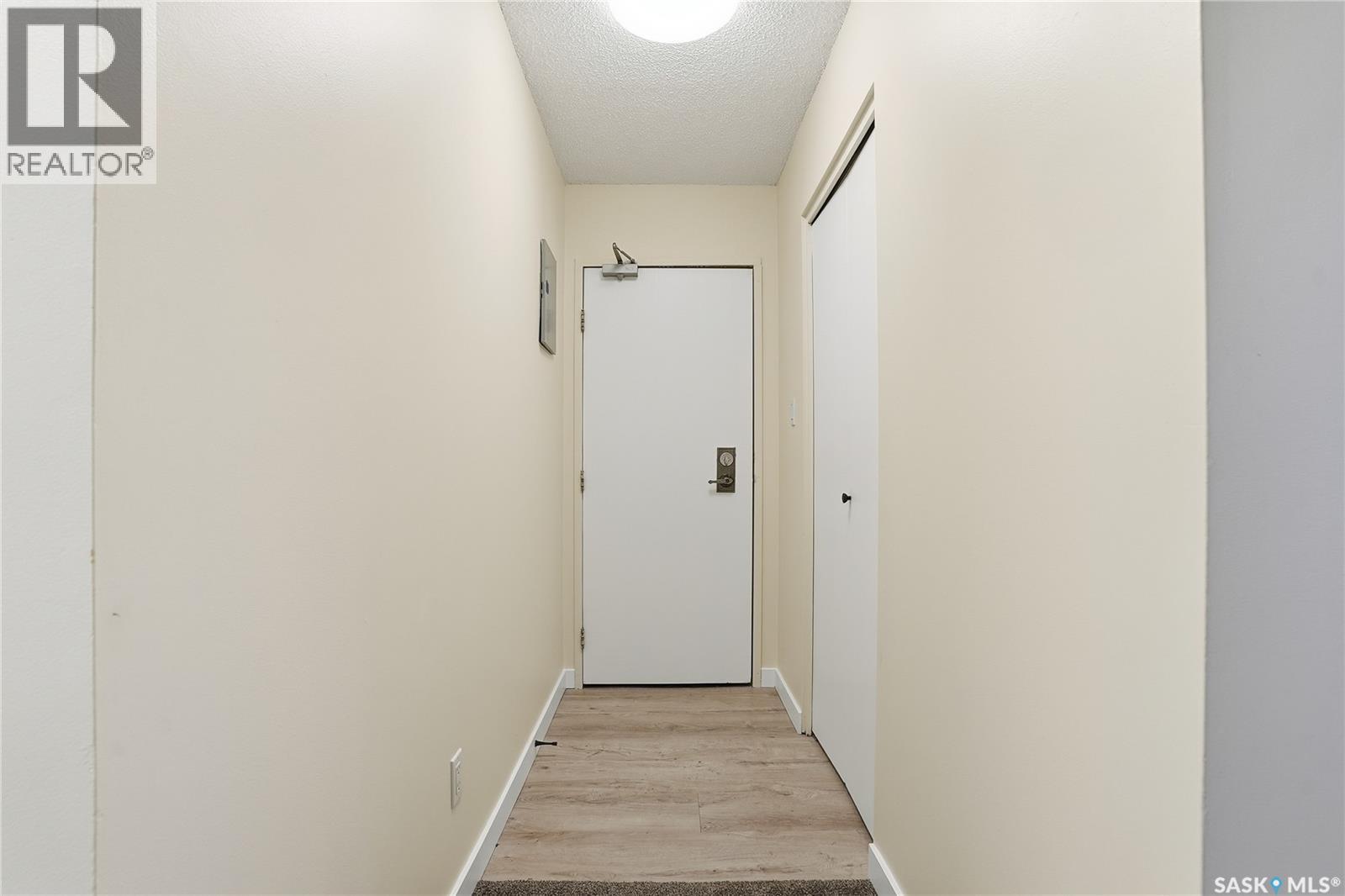 201 423 4Th Avenue N, Saskatoon, SK - Indoor Photo Showing Other Room