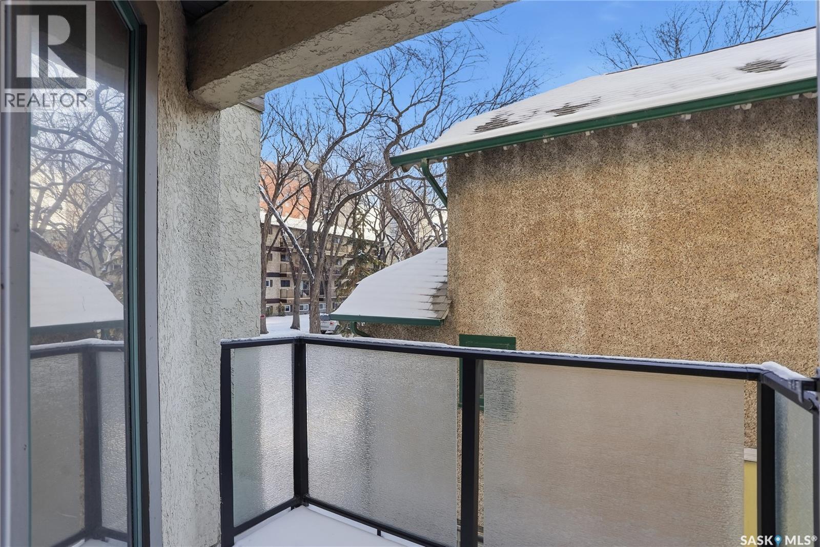 201 423 4Th Avenue N, Saskatoon, SK - Outdoor With Exterior