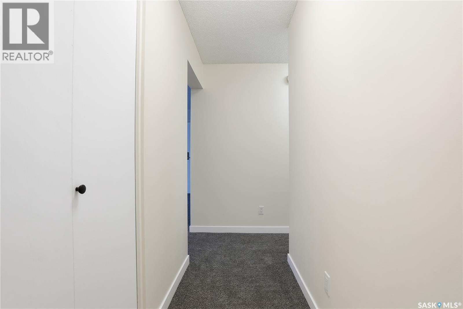 201 423 4Th Avenue N, Saskatoon, SK - Indoor Photo Showing Other Room