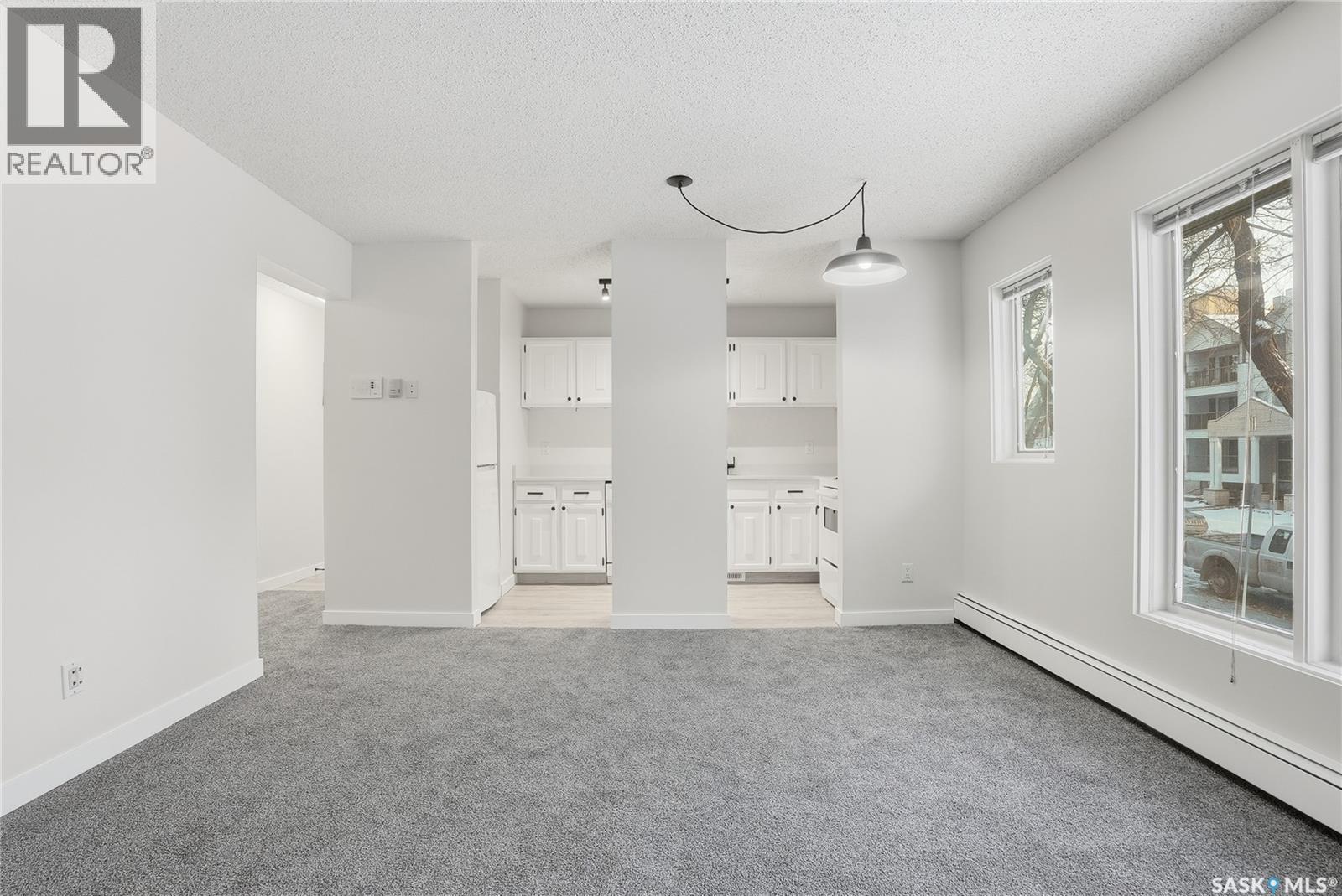 201 423 4Th Avenue N, Saskatoon, SK - Indoor Photo Showing Other Room