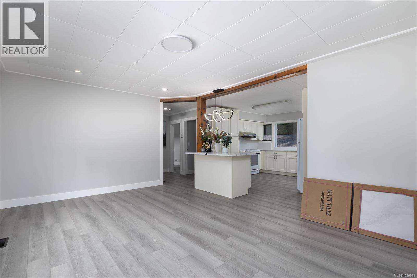 3500 Hammond Bay Rd, Nanaimo, BC - Indoor Photo Showing Other Room