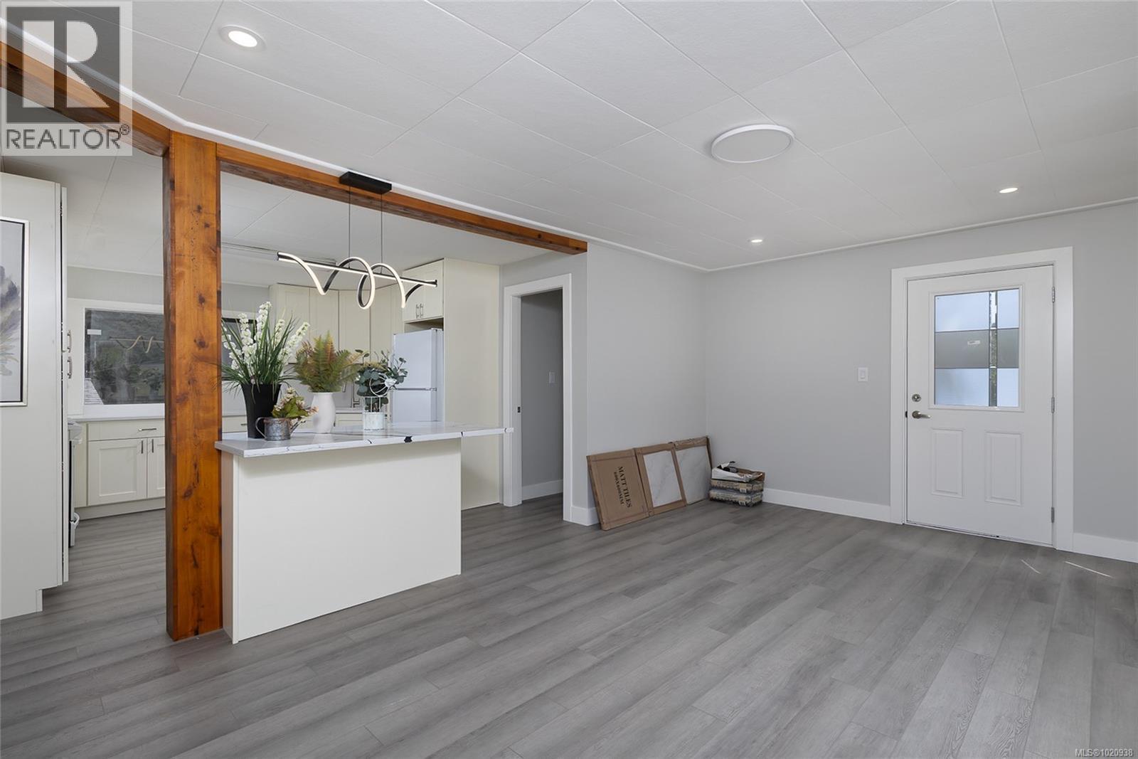 3500 Hammond Bay Rd, Nanaimo, BC - Indoor Photo Showing Other Room