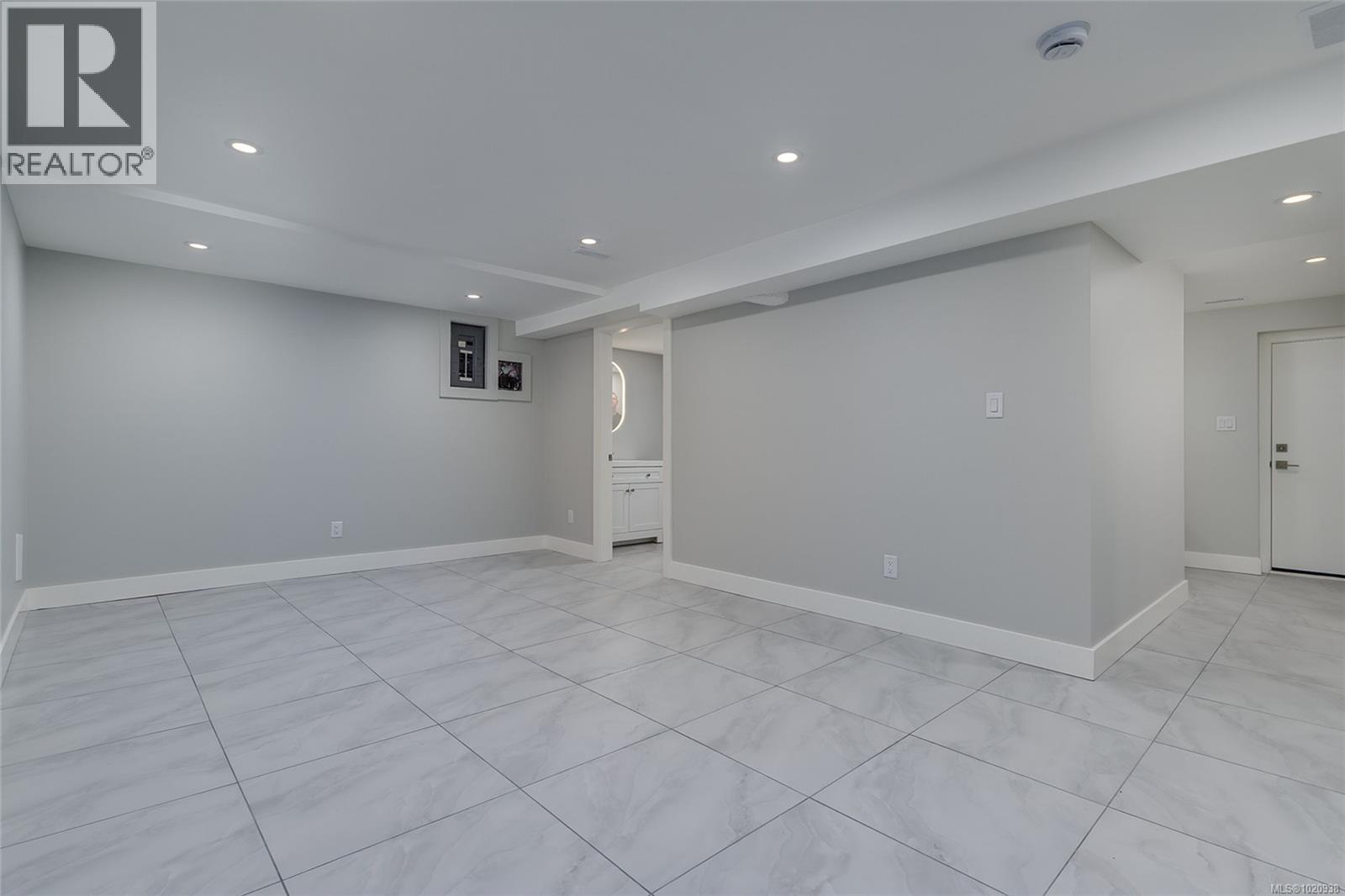 3500 Hammond Bay Rd, Nanaimo, BC - Indoor Photo Showing Other Room