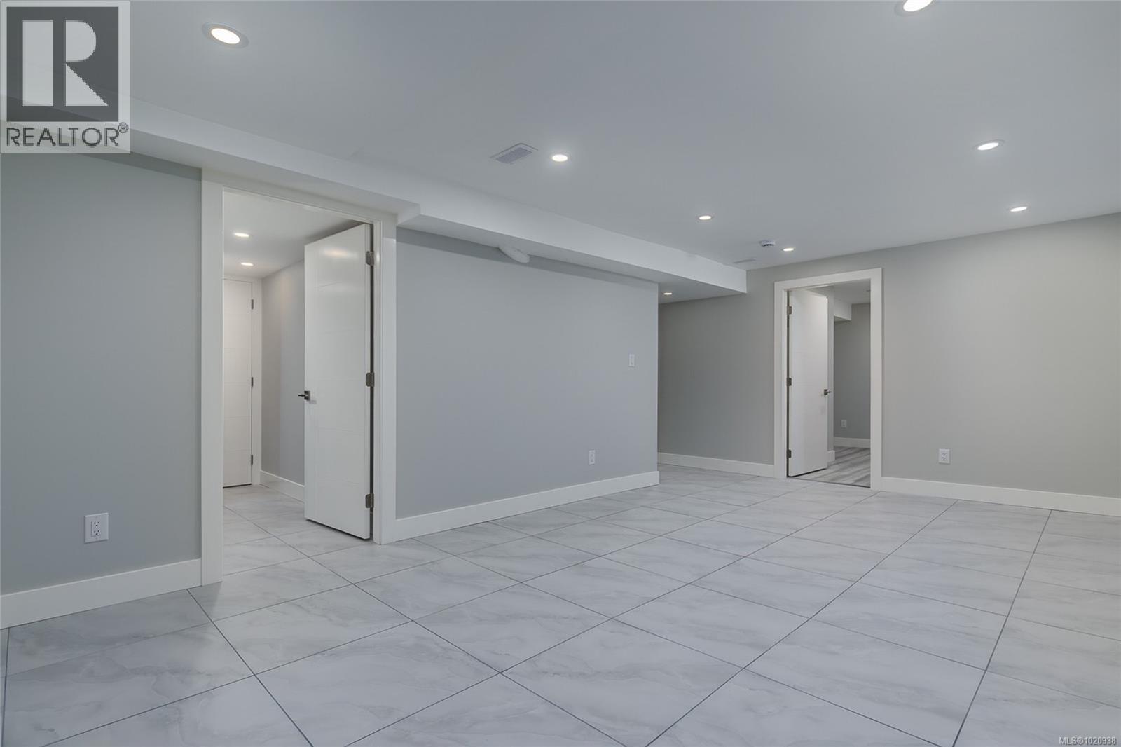 3500 Hammond Bay Rd, Nanaimo, BC - Indoor Photo Showing Other Room