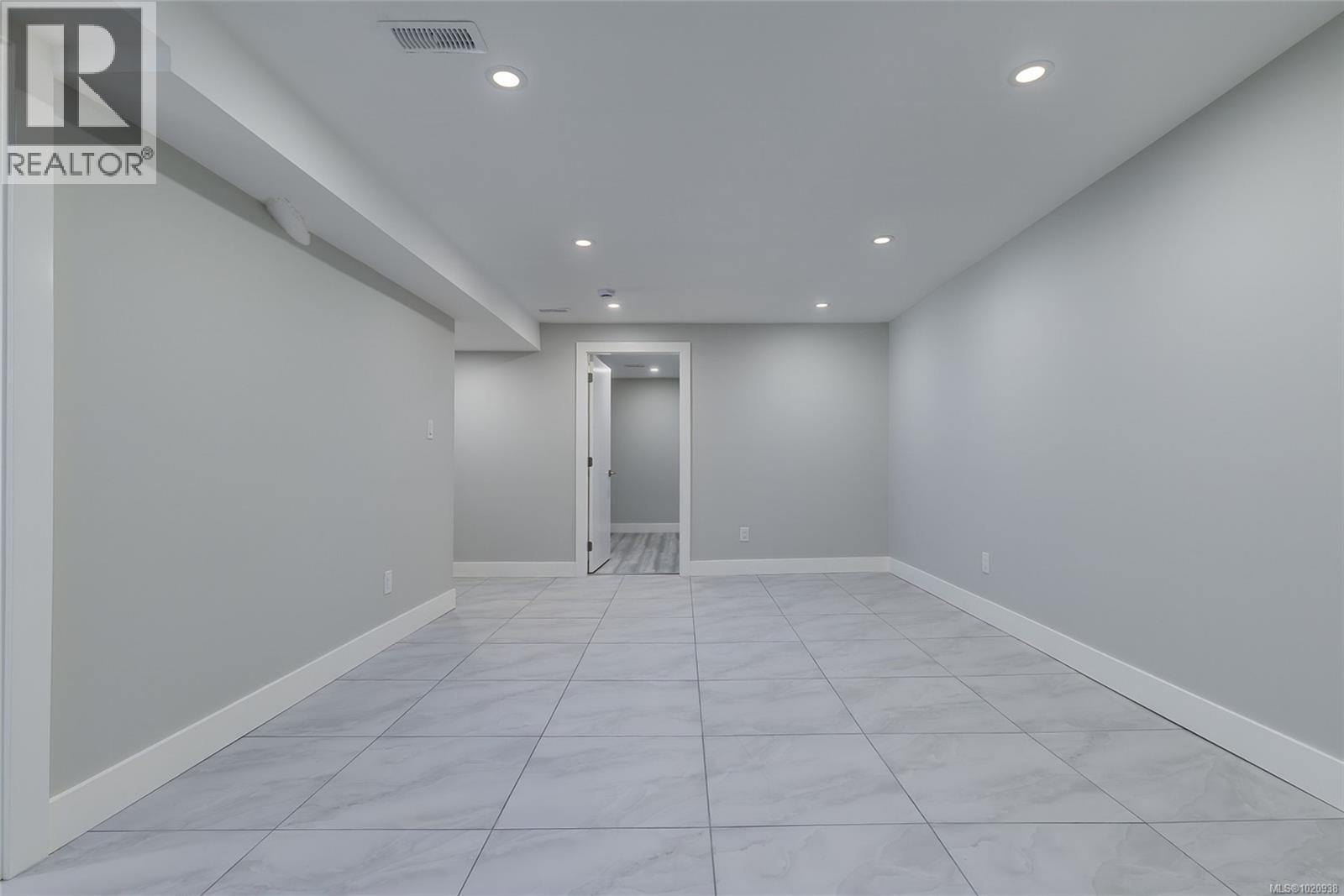 3500 Hammond Bay Rd, Nanaimo, BC - Indoor Photo Showing Other Room