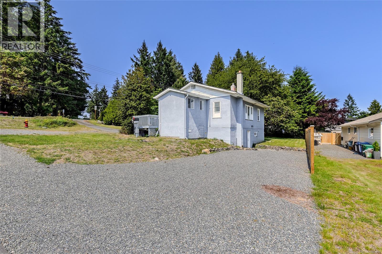 3500 Hammond Bay Rd, Nanaimo, BC - Outdoor