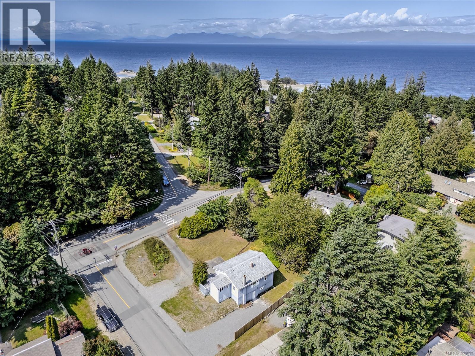 3500 Hammond Bay Rd, Nanaimo, BC - Outdoor With Body Of Water With View