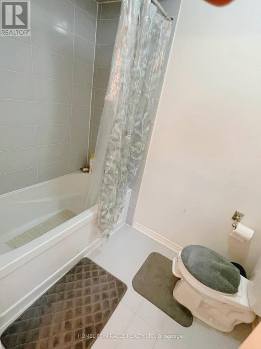 277 Remembrance Road, Brampton, ON - Indoor Photo Showing Bathroom