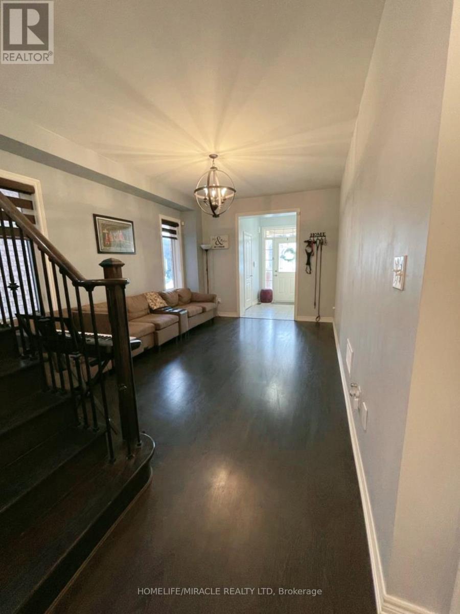 277 Remembrance Road, Brampton, ON - Indoor Photo Showing Other Room