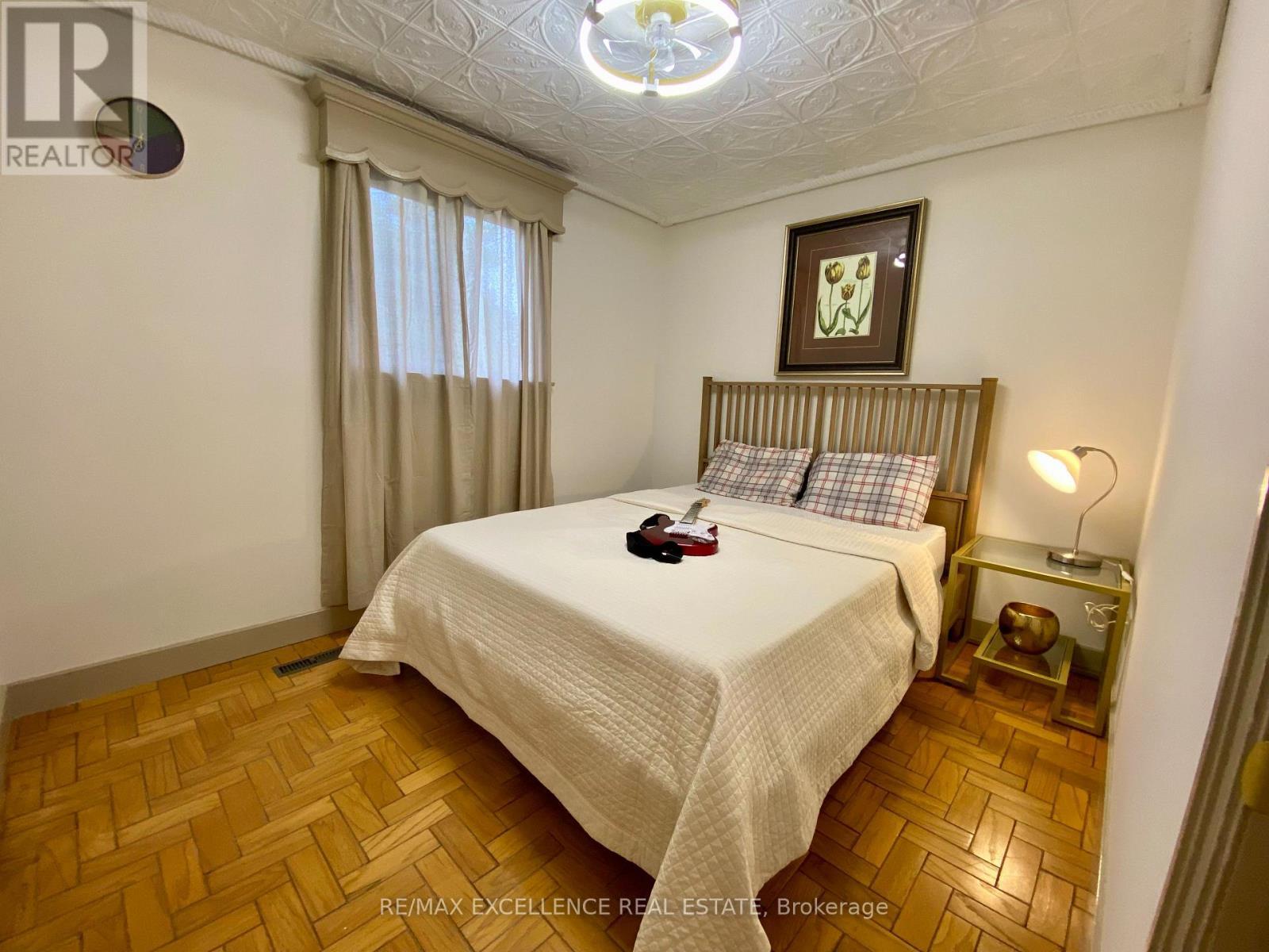 485 Gowland Crescent, Milton, ON - Indoor Photo Showing Bedroom