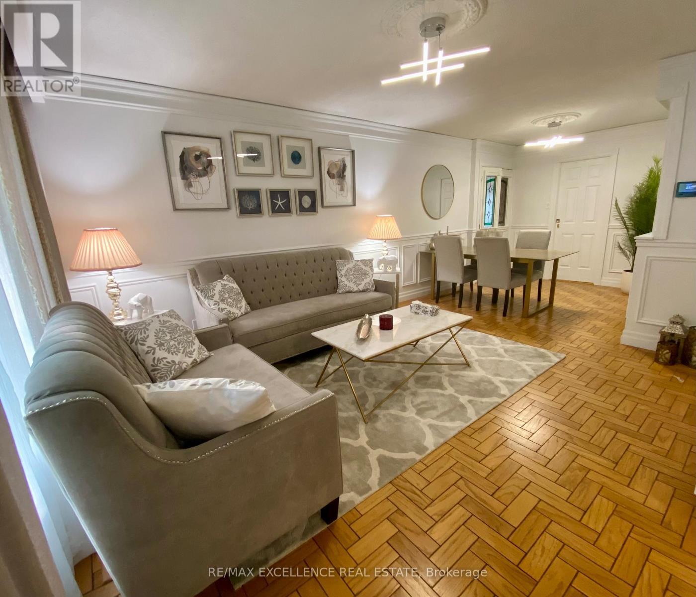 485 Gowland Crescent, Milton, ON - Indoor Photo Showing Living Room