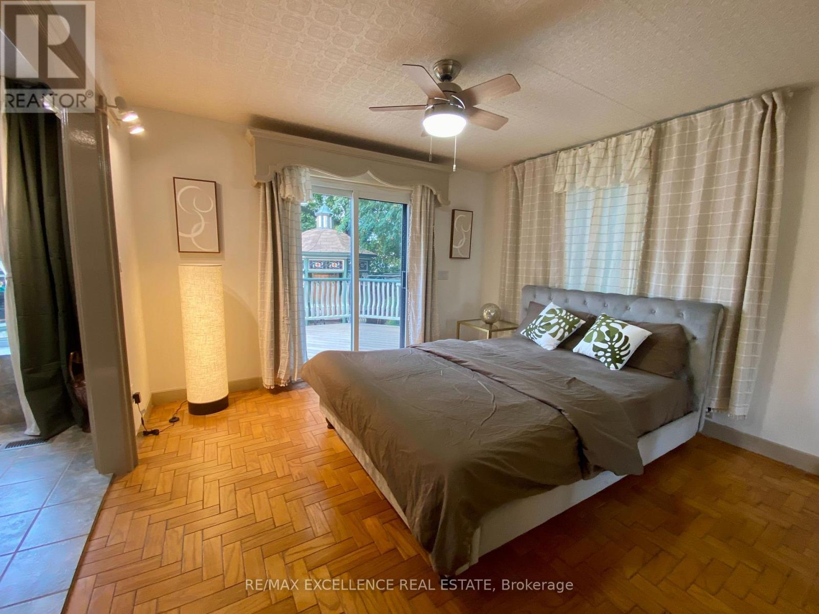 485 Gowland Crescent, Milton, ON - Indoor Photo Showing Bedroom