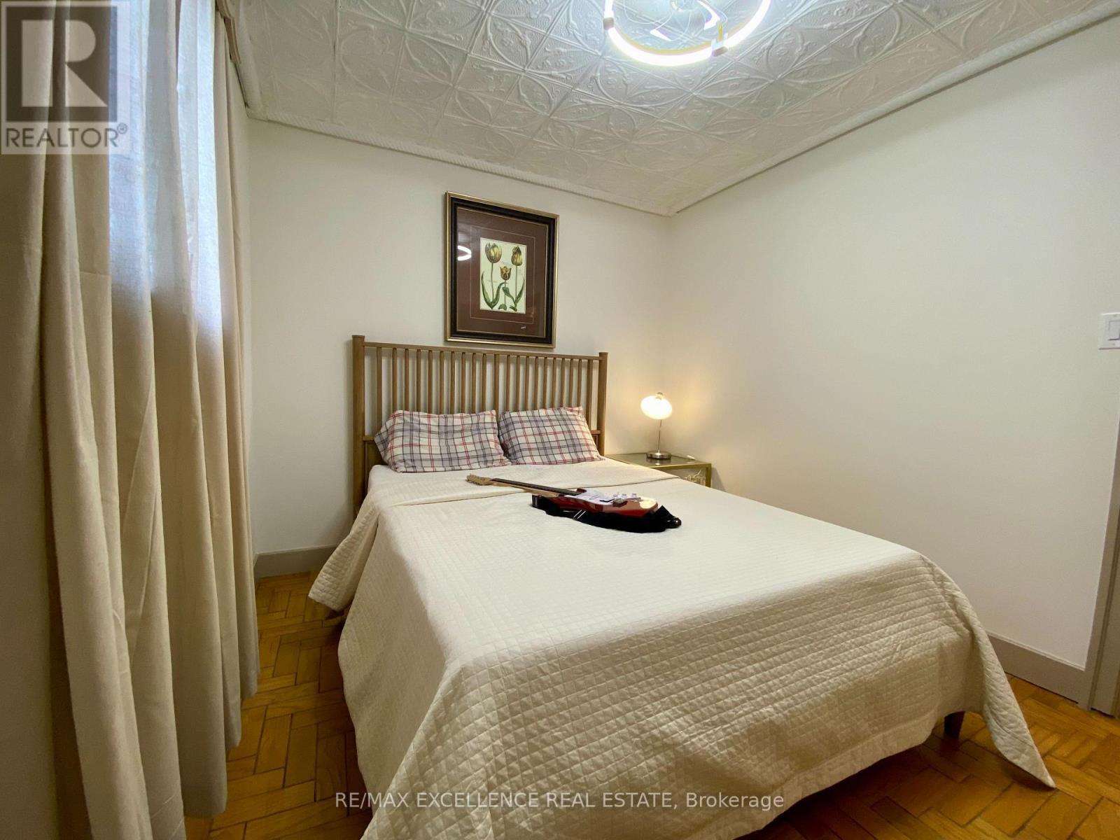 485 Gowland Crescent, Milton, ON - Indoor Photo Showing Bedroom