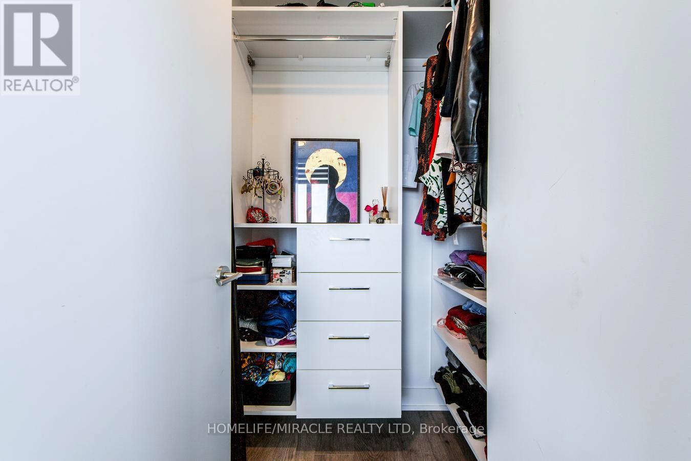 703 - 180 Veterans Drive, Brampton, ON - Indoor